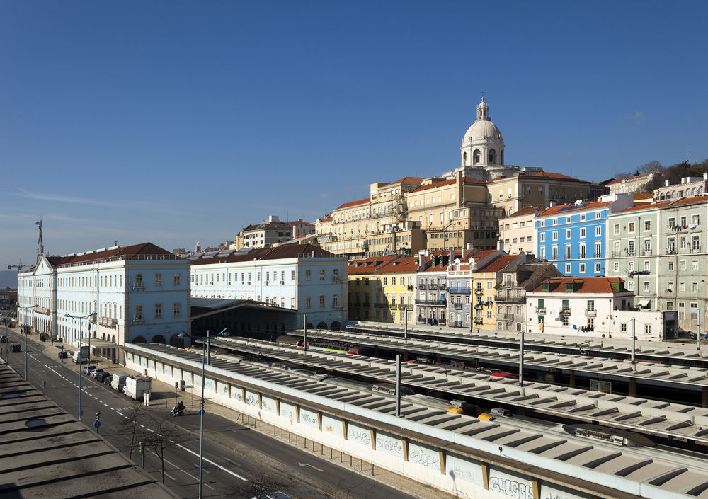 Hello Lisbon Santa Apolonia Apartments Bagian luar foto